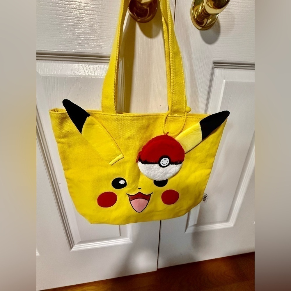 Woman Or Girls Pokemon Pikachu Bag​​​​​​​​​​​​​​